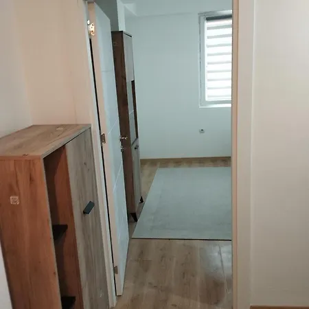 Apartment Aparmants Iki *