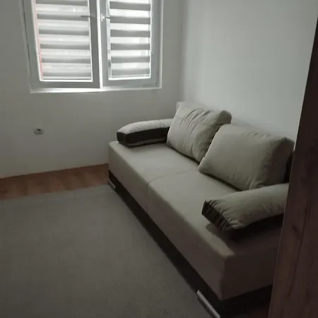 Apartman Aparmants Iki *