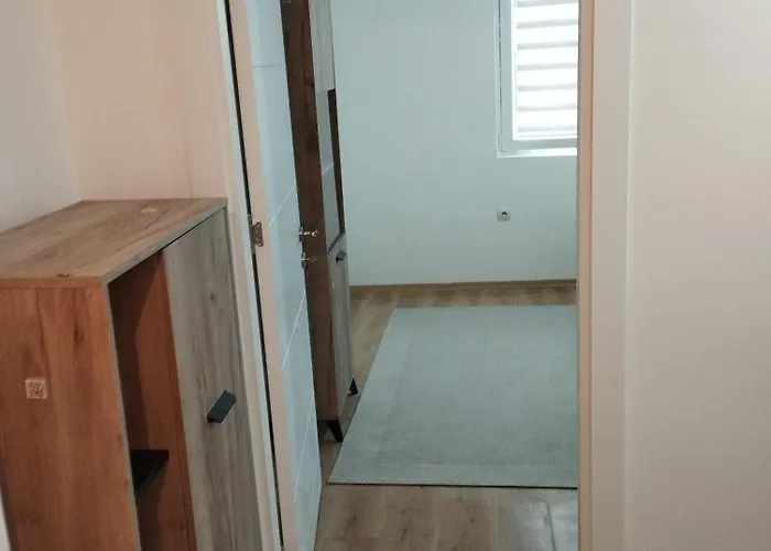 Apartment Aparmants Iki *